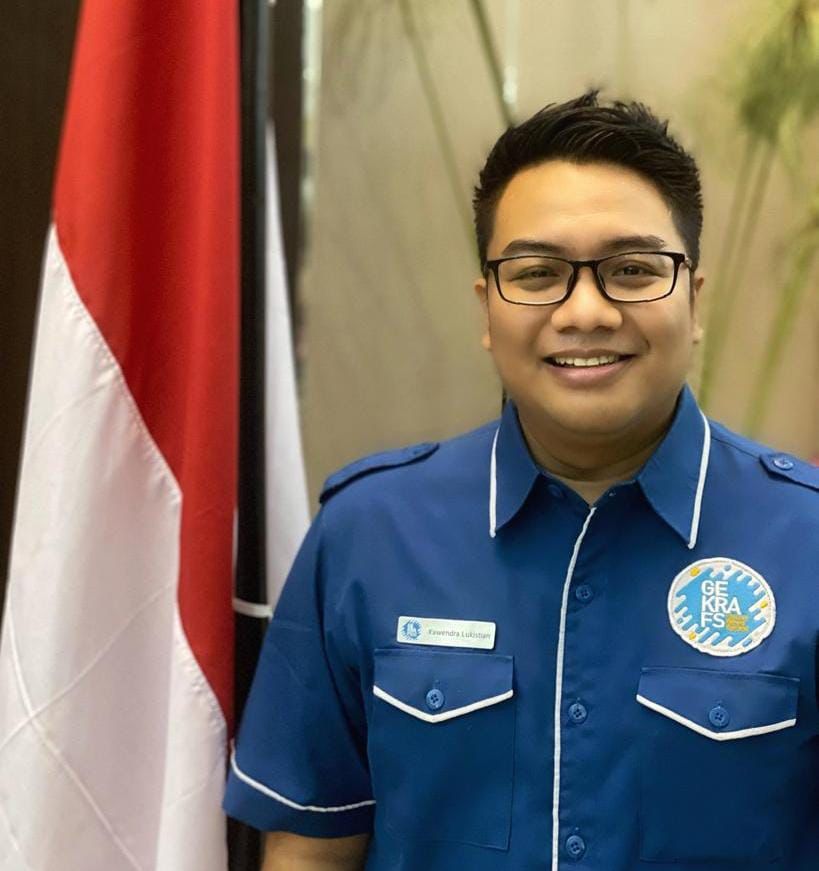 Kawendra Lukistian, S.E., M.Sn.